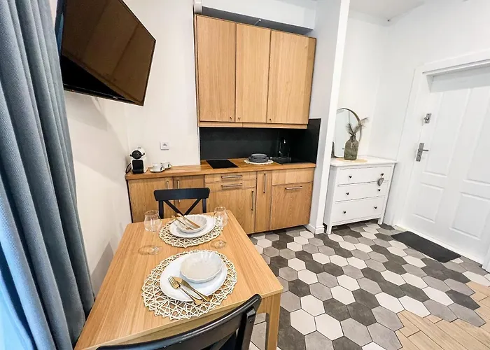 E 200m Do Plazy Zoppot