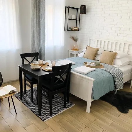 Apartment E 200m Do Plazy